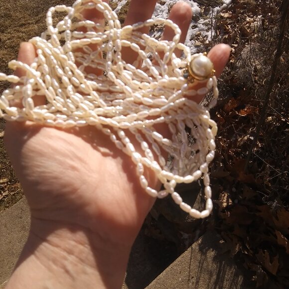 7 strand rice pearls necklace  gold tone round box clasp with Faux pearl - Picture 8 of 16